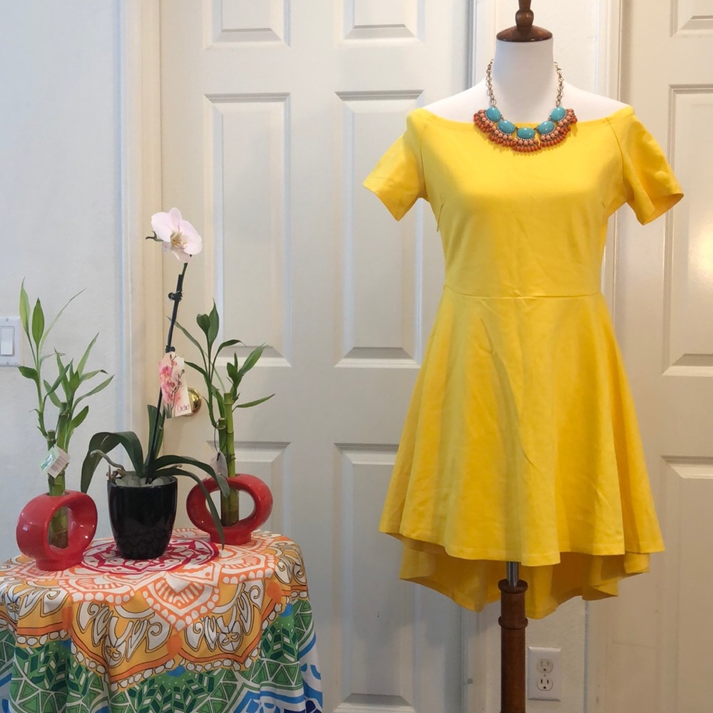 💙NEW SARIN MATHEWS YELLOW DRESS SIZE: LARGE - Picture 1 of 6